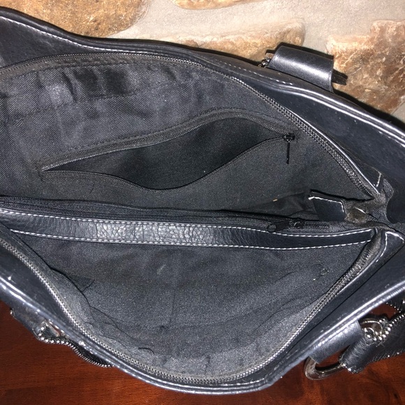 š¤Cross & Rhinestones Pocketbookš¤ - Picture 5 of 6